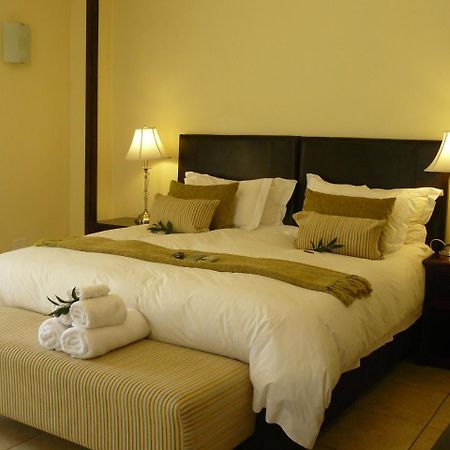 Moon&Sixpence Garden Guest House Muldersdrift Extérieur photo