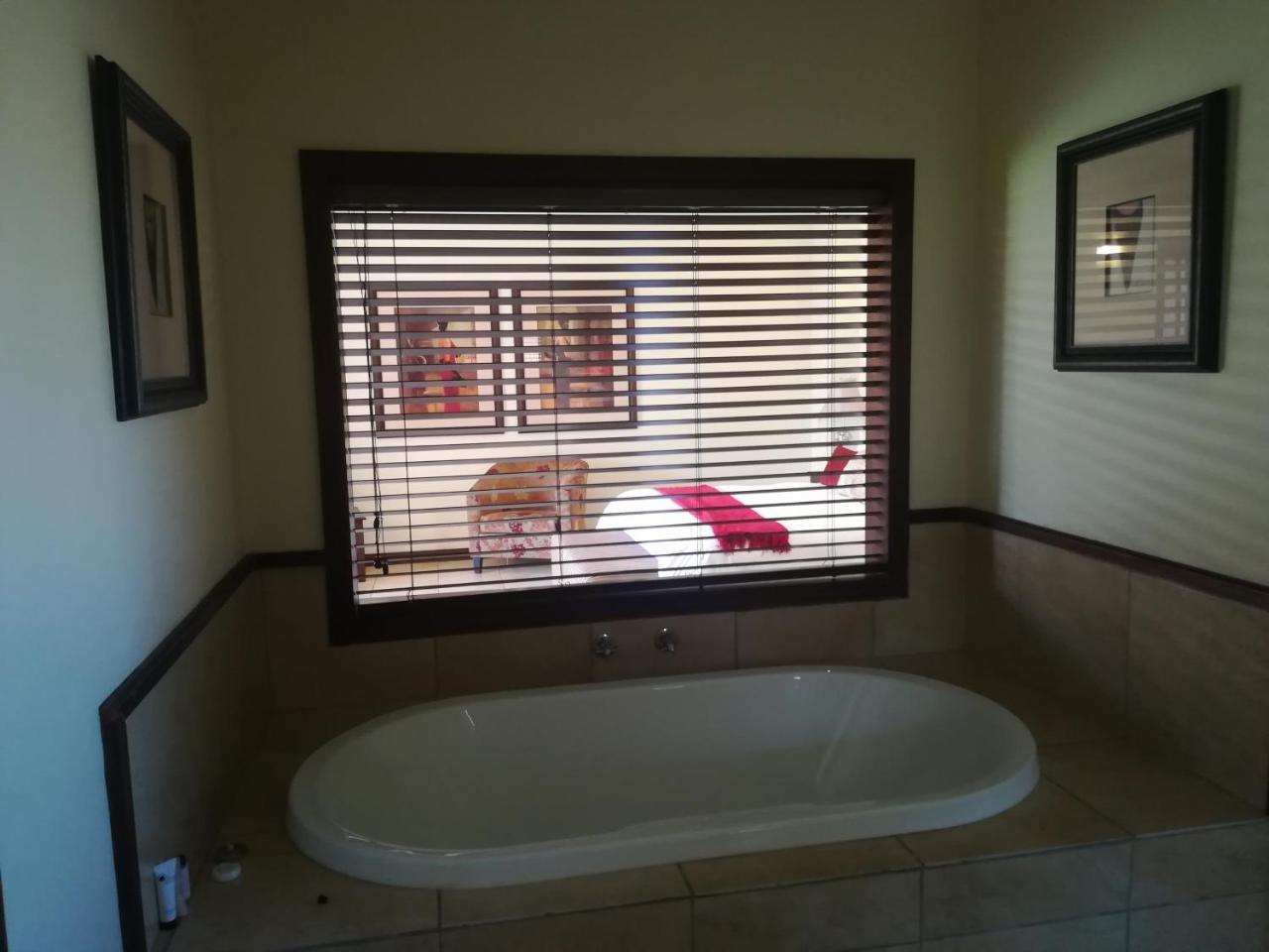 Moon&Sixpence Garden Guest House Muldersdrift Extérieur photo