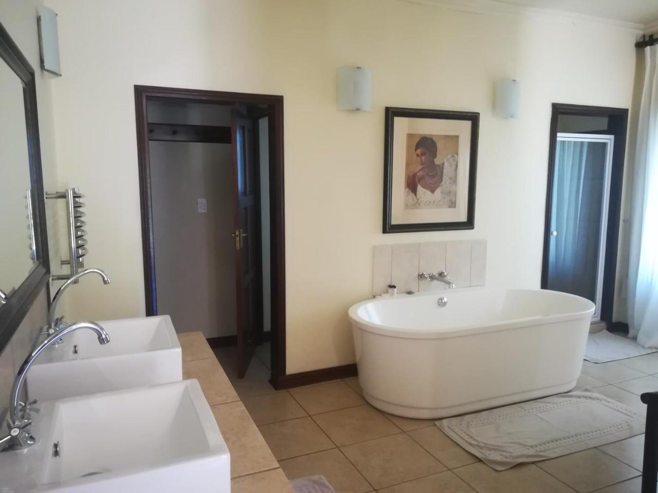 Moon&Sixpence Garden Guest House Muldersdrift Extérieur photo