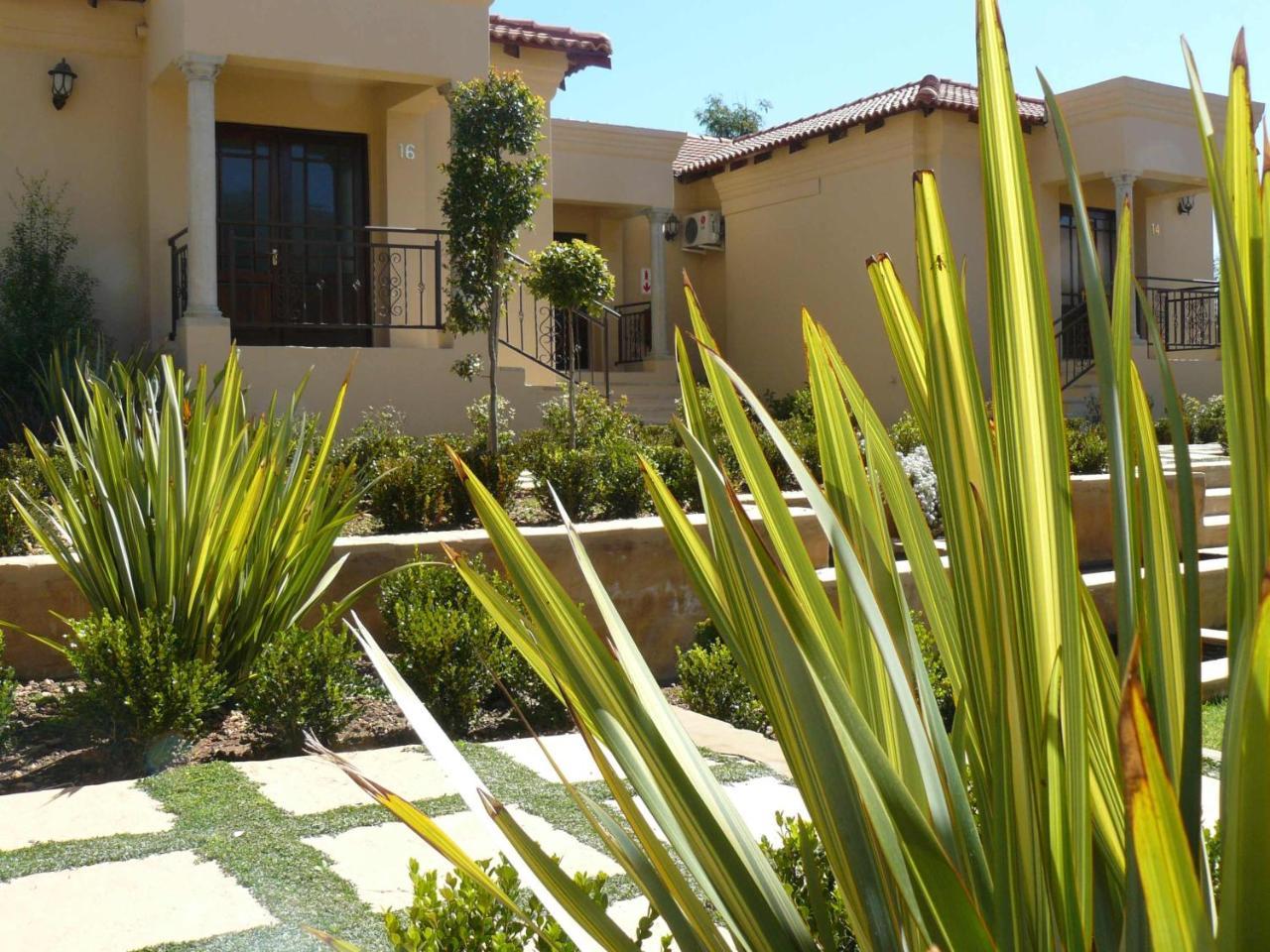 Moon&Sixpence Garden Guest House Muldersdrift Extérieur photo